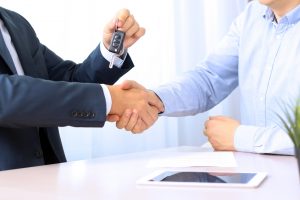 車を売るときの流れや必要書類を徹底解説!