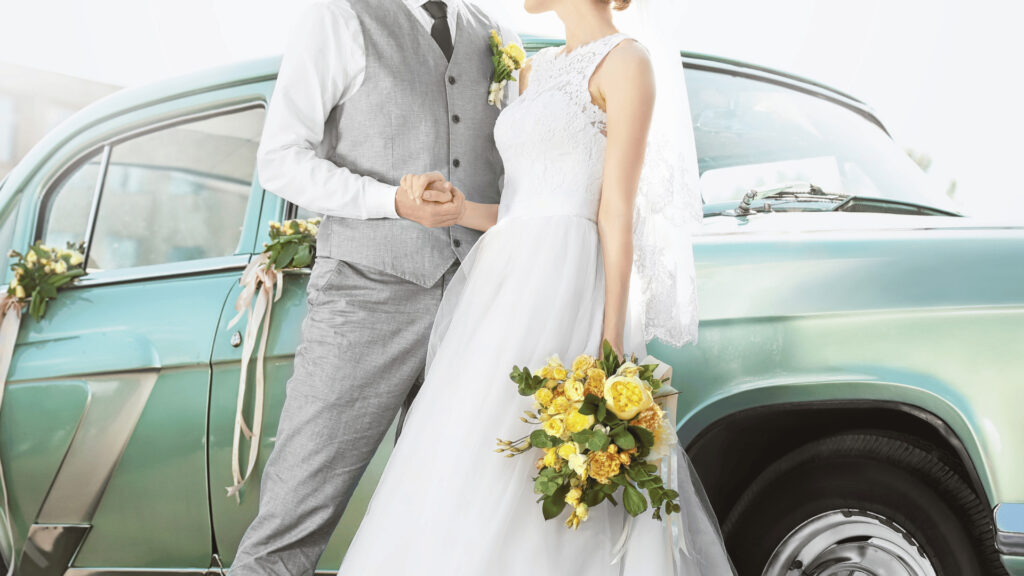結婚したら車はどうする？判断のポイントと必要な手続きを紹介