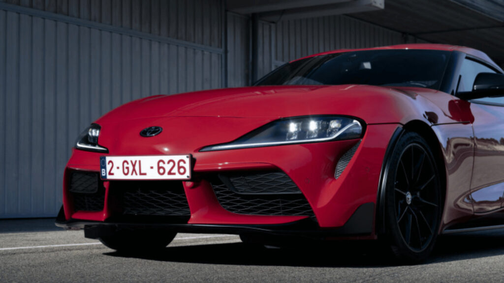 トヨタ GRスープラ生産終了の理由とは？中古車価格への影響を徹底予測