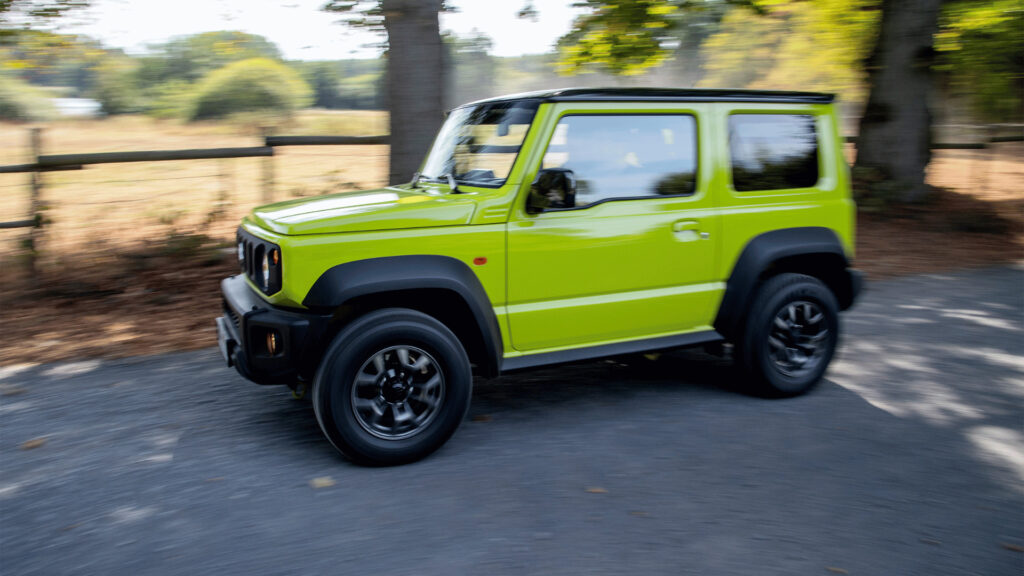 ジムニーのリセールバリューは高い？人気の中古車の特徴を詳しく解説