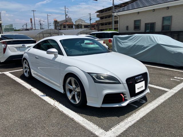 アウディ TT RSクーペ