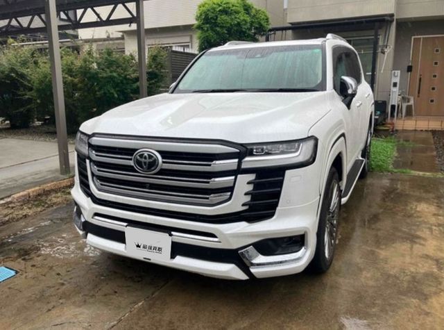 トヨタ ランドクルーザー300