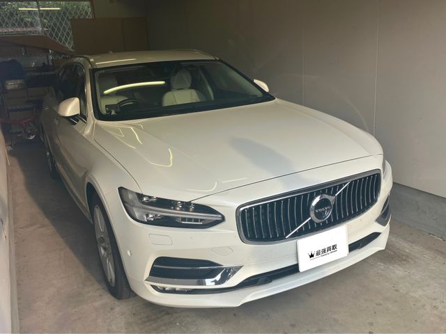ボルボ V90